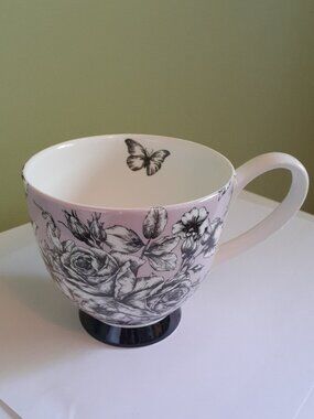 Portobello by Inspire Bone China Mug / Roses and Butterflies Pattern